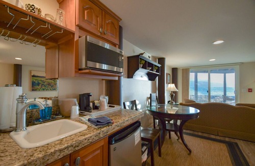 Homer Condo | Lakeshore Lodging Ocean Front Lodges