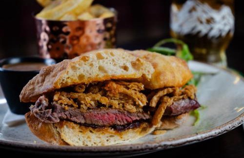 Virginia Hotel | Lakeside Manor Hotel