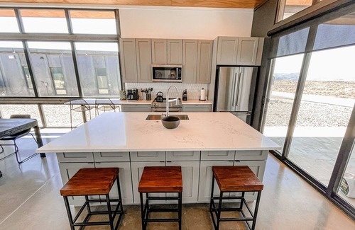 Quincy House | Lakeside Oasis the Gorge Amphitheatre and Cave B Winery - Ancient Lakes Retreat