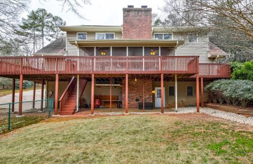 Gainesville House | Lakeside Oasis