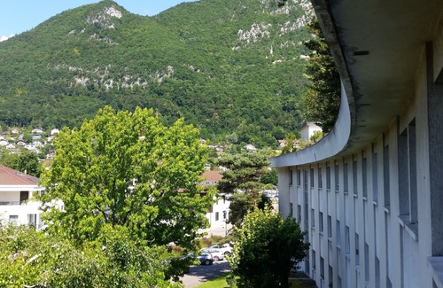 Annecy-le-Vieux Apartment | Lakeside studio at the foot of the mountains