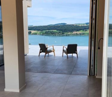 Beinwil am See House | Lakeview Guest Rooms with huge rooftop terrace