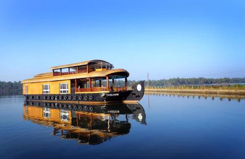 Kasaragod District House | lakeview homestay