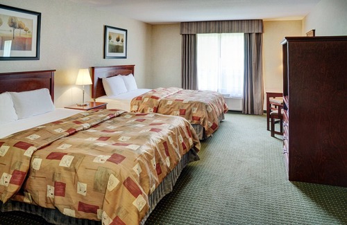 Slave Lake Hotel | Lakeview Inns & Suites - Slave Lake