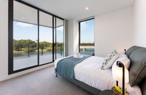 Wolli Creek Apartment | Lakeview Luxury 3Bedrooms Apt Wolli Creek close to Airport CBD