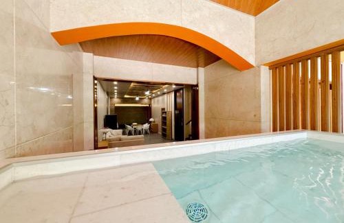 District 7 Apartment | Lakeview Park Villas - Every Duplex with Private Pool