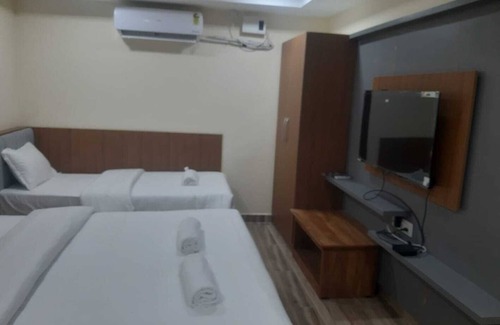 Kanchipuram Hotel | Lakshmi Naraya Grand