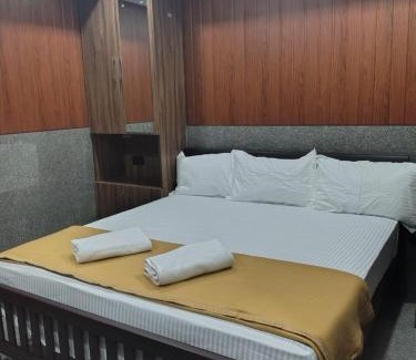 Chottanikkara Hotel | Lakshmi Residency Chottanikkara