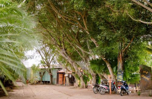 Pleiku House | Lala Garden Homestay