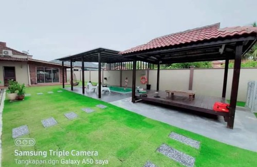 Seremban House | LamanAureliaMUSLIM Homestay with Private Pool