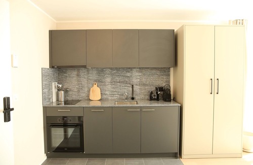 Center Condo | Lamira Serviced Apartments