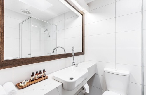 Limonite Hotel | Lancemore Macedon Ranges