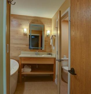 Homer Resort | Land's End