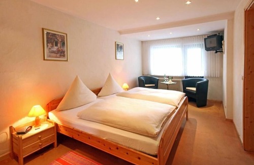 Dreislar House | Landgasthof Zum Burghof