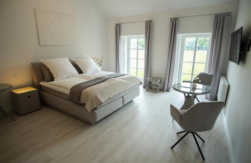 Hostemost Hotel | Landgut Rastede Hostemost