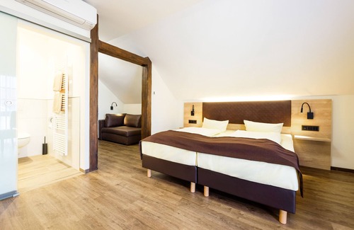 Nieder-Erlenbach Hotel | Landhaus Alte Scheune