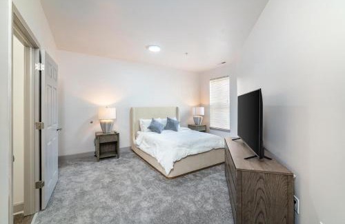 Corryville Apartment | Landing Apartments Cincinnati