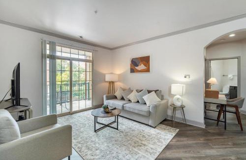 Corryville Apartment | Landing Apartments Cincinnati