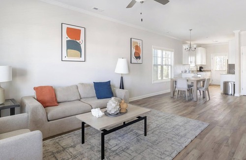 Huntsville Apartment | Landing at The Cottages at Oak Grove Dairy - 2 .