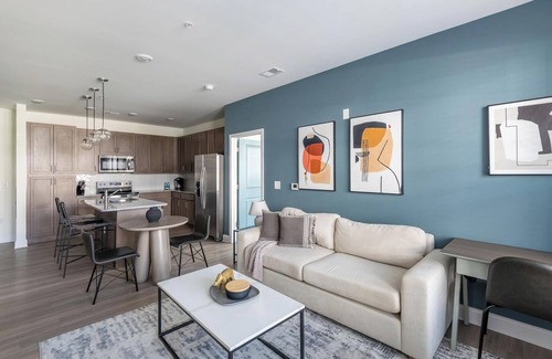 Wilmington Apartment | Landing at The Parker Leland - 2 Bedrooms in Do.
