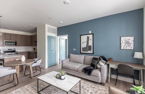 Wilmington Apartment | Landing at The Parker Leland - 2 Bedrooms in Do.