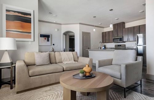 Manor Apartment | Landing | Beautiful 1BD, Courtyard, Gym