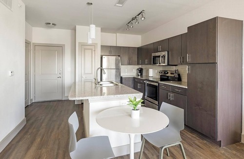 Haltom City Apartment | Landing | Modern 1BD, Pool, Courtyard