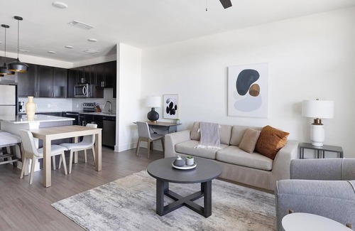 Fort Worth Apartment | Landing | Modern 1BD, Yoga Studio, Game Room
