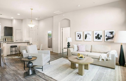 Woodburn Apartment | Landing | Spectacular 2BD, Clubhouse, Gym