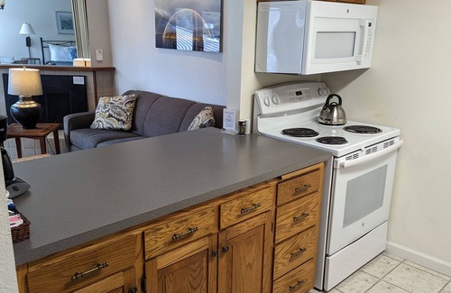 Eastsound Hotel | Landmark Inn on Orcas Island