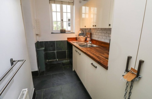 Appledore Cottage | Lands House