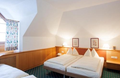 Loipersdorf-Kitzladen Hotel | Landzeit Autobahnrestaurant & Motorhotel Loipersdorf