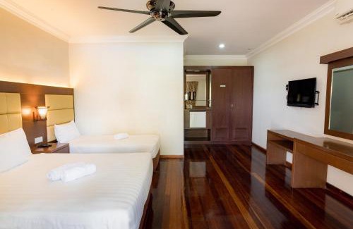 Kinarut Resort | Langkah Syabas Beach Resort