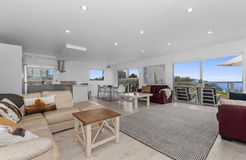 Langs Beach House | Langs Time - Langs Beach Holiday Home