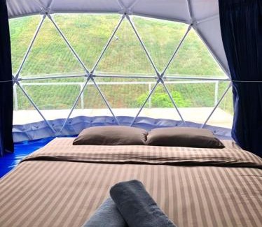 Chalermphrakiet Resort | Lanlom Cafe&Huaikon Homestay