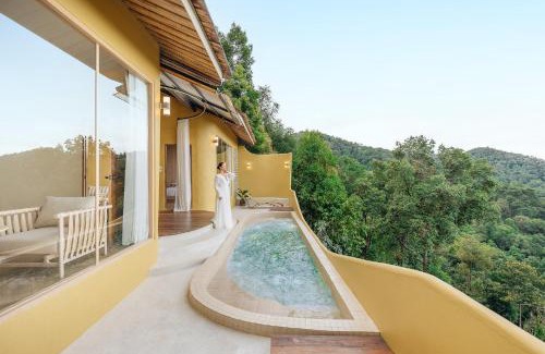 Mae On Hotel | Lannawild