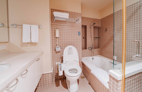 North District House | LAR Suite