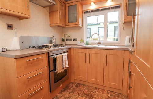 Wesham Cottage | LARENZO, pet friendly, country holiday cottage in Warton, Lancashire