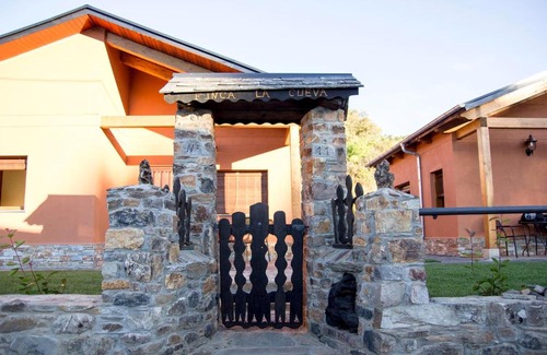 Las Medulas House | Lares · Cabañas Rurales