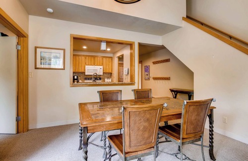 Lakeside Village Condo | Large 1400 ft² 3Br Condo in Lakeside Village-Kids Ski Free by RedAwning
