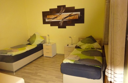 Bad Rothenfelde House | Large 3 bedroom apartment for up to 7 people