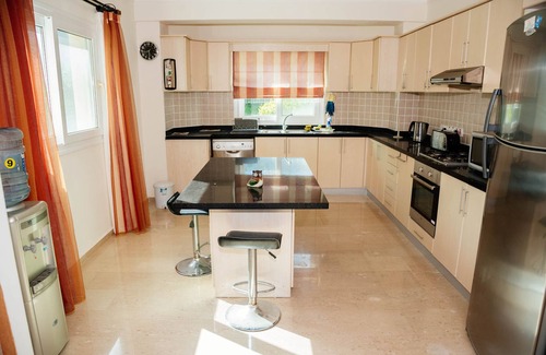 Karsiyaka Villa | Large 4 Bedroom Villa With sea Views