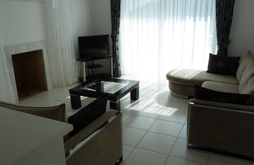 Sarigerme Villa | Large 5 bedroom Villa in Elevated Position with Own Pool And Close To The Sea