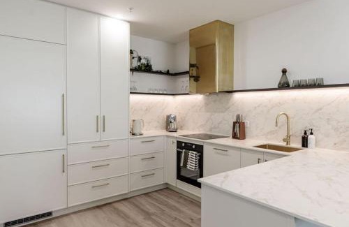 Launceston CBD Apartment | Large Apartment in Launceston- Timeless Luxury