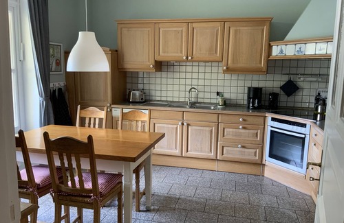 Buxtehude Apartment | Large Apartment with Sauna in central Buxtehude.nNO RENTAL TO FITTERS.