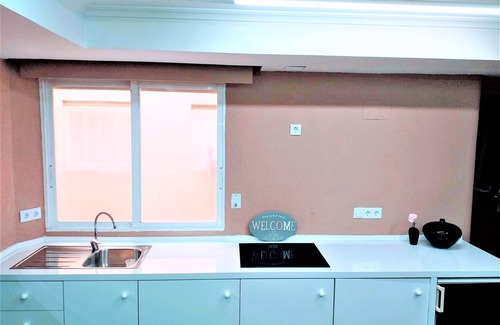 Alicante Apartment | * Large apartment with garden terrace, barbecue and gym in the Alicante Center