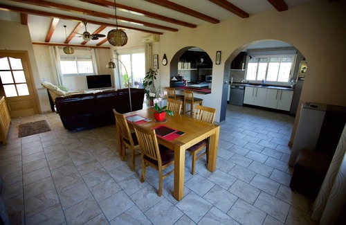 Navarres Villa | Large Family Villa: private pool, near lake & beach - Sleeps 10