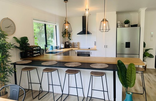 McLaren Flat House | Large house set amongst the vineyards