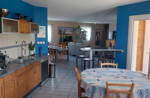 Mercurol Villa | Large house with swimming pool in very quiet area, large garden, chicken coop