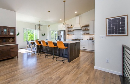Rapid City House | Large, Modern Home with a View